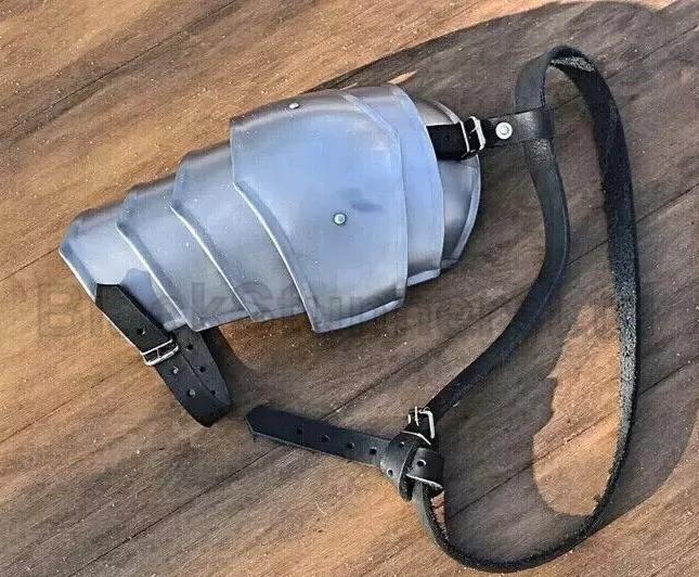 Medieval Layered Steel Single Shoulder Pauldron - product photo 3